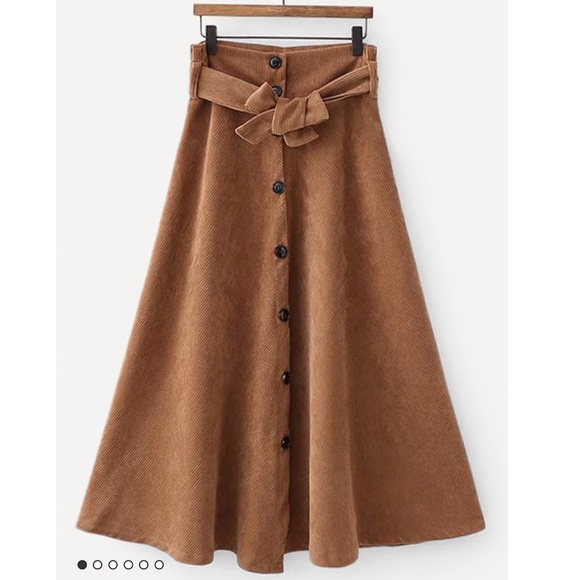 Dresses & Skirts - Gorgeous Soft Corduroy Button Down Tie Skirt